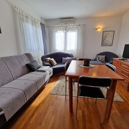 רוביני Apartments Katarina - New Renovated מראה חיצוני תמונה