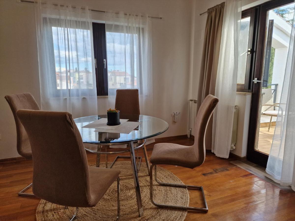 רוביני Apartments Katarina - New Renovated מראה חיצוני תמונה