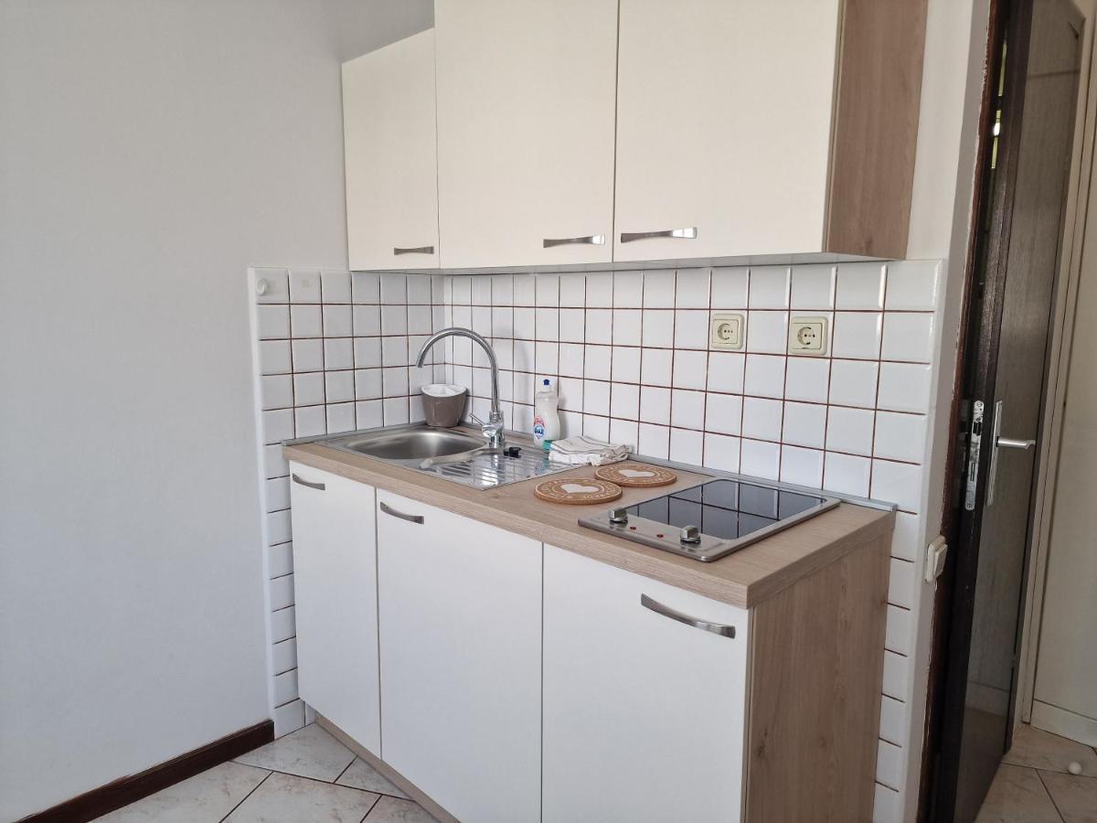 רוביני Apartments Katarina - New Renovated מראה חיצוני תמונה