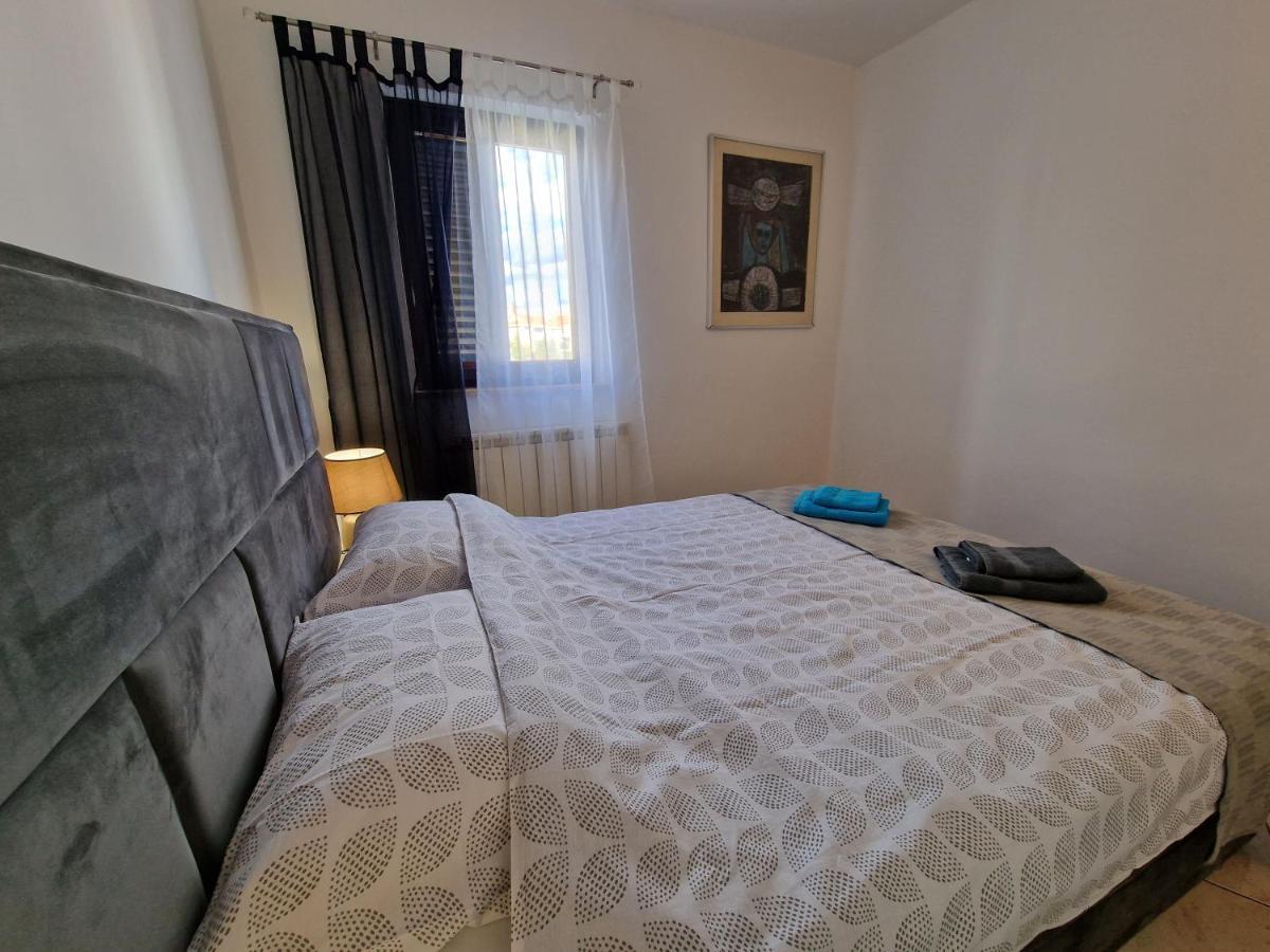 רוביני Apartments Katarina - New Renovated מראה חיצוני תמונה