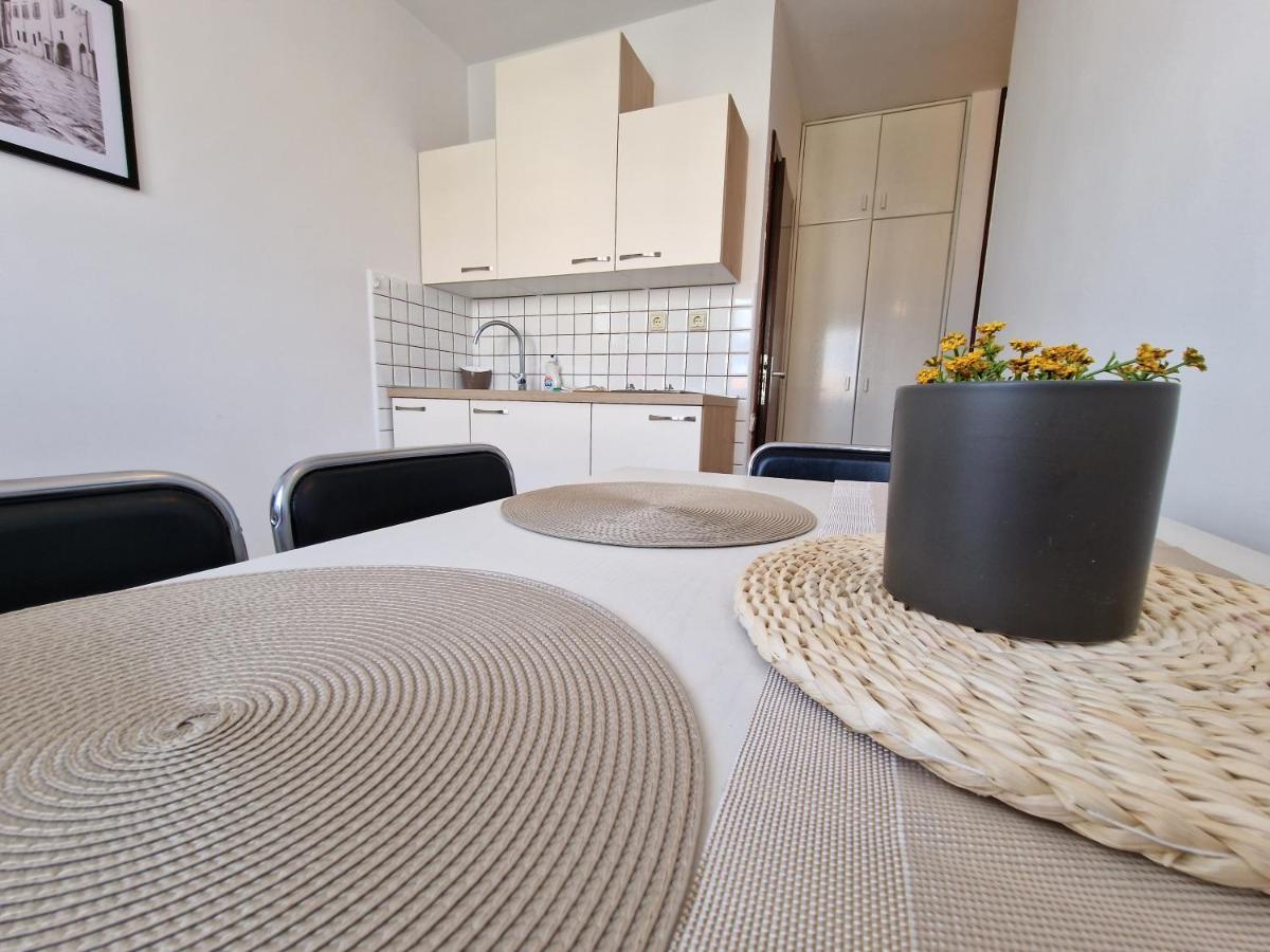 רוביני Apartments Katarina - New Renovated מראה חיצוני תמונה