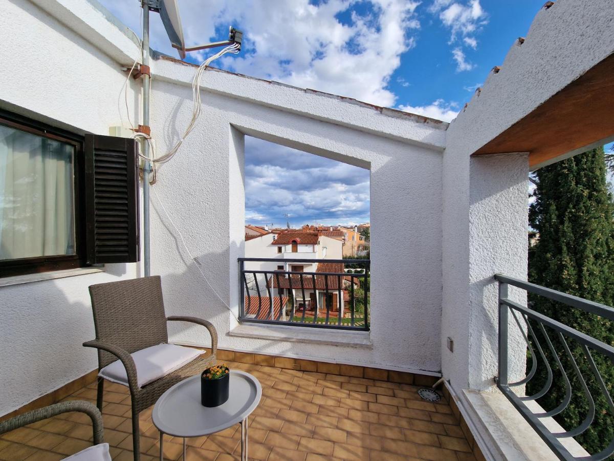 רוביני Apartments Katarina - New Renovated מראה חיצוני תמונה
